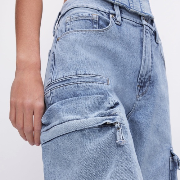 Good American Denim Cargo Pants in Indigo - Picture 2 of 10